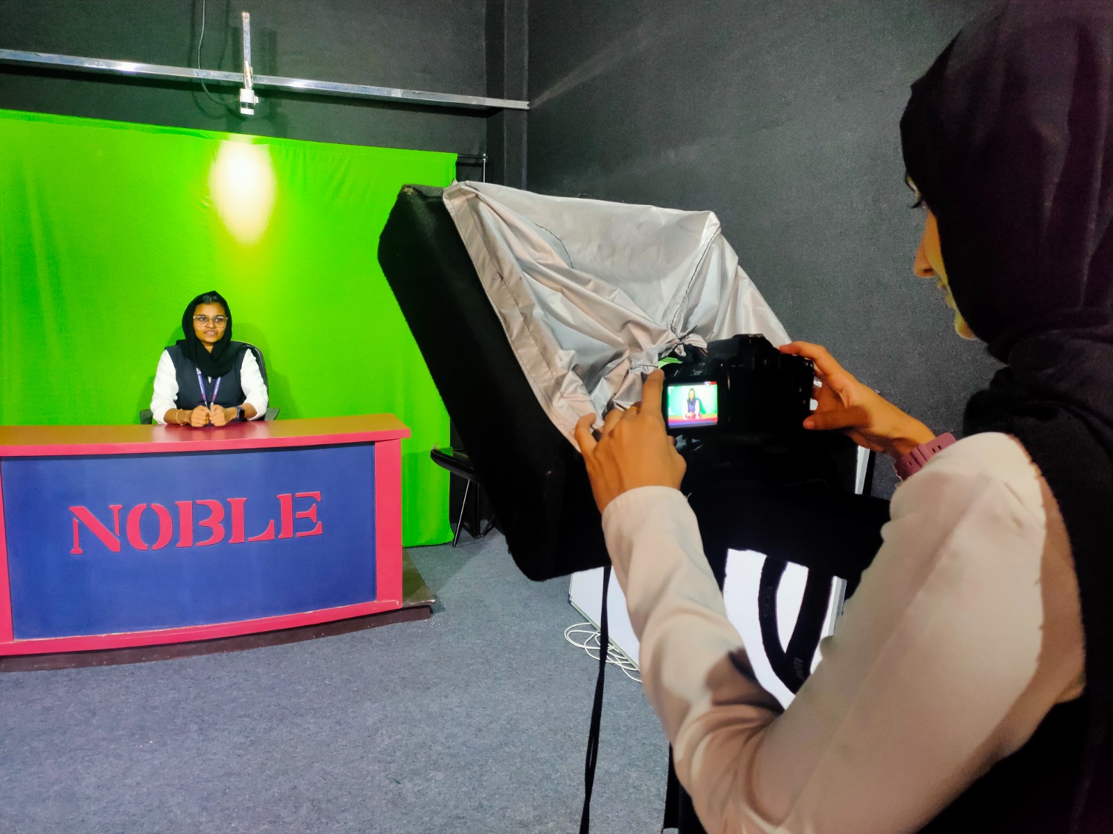 E-Content Studio